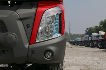 �������� ����H7 400���� 8X4 8.2����ж������(LZ3314M5FB)ͼƬ