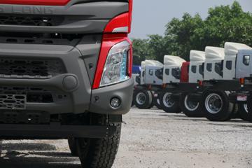 �������� ����H7 400���� 8X4 8.2����ж������(LZ3314M5FB)ͼƬ