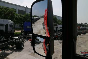 �������� ����H7 400���� 8X4 8.2����ж������ͼƬ