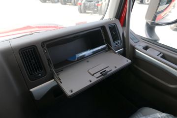 �������� ����H7 400���� 8X4 8.2����ж������ͼƬ