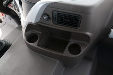 �������� ����H7 400���� 8X4 8.2����ж������ͼƬ