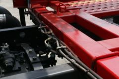 一汽柳特 金陆中卡 220马力 4X2轿运车(LZT5181TCLP3K2E5L10A90)