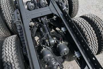 �������� ����H7 400���� 8X4 8.2����ж������(LZ3314M5FB)ͼƬ