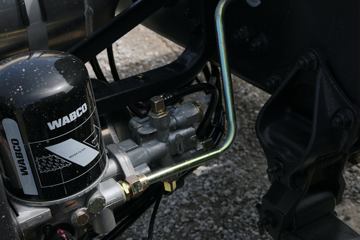 �������� ����H7 400���� 8X4 8.2����ж������(LZ3314M5FB)ͼƬ