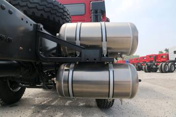 �������� ����H7 400���� 8X4 8.2����ж������(LZ3314M5FB)ͼƬ