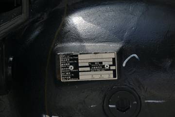 �������� ����H7 400���� 8X4 8.2����ж������(LZ3314M5FB)ͼƬ