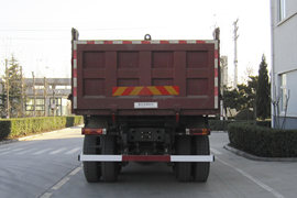 中国重汽底盘&nbsp;自卸车外观                                                图片