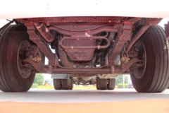 中国重汽 HOWO T7H重卡 430马力 6X4 LNG牵引车(B版)(ZZ4257V384HE1LB)