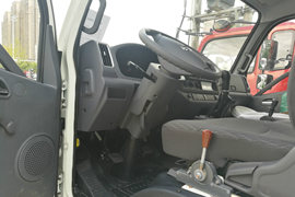 瑞沃Q5&nbsp;混凝土搅拌车驾驶室                                               图片