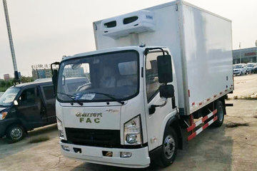 一汽凌河 117马力 4.1米单排冷藏车(CAL5041XLCDCRE5)