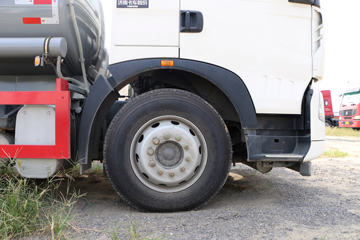 �й����� HOWO T5G 210���� 4X2 �͹޳�����(ZZ1167K501GE1)ͼƬ