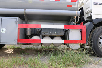 �й����� HOWO T5G 210���� 4X2 �͹޳�����(ZZ1167K501GE1)ͼƬ