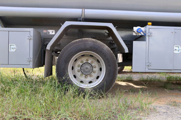 �й����� HOWO T5G 210���� 4X2 �͹޳�����(ZZ1167K501GE1)ͼƬ