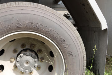 �й����� HOWO T5G 210���� 4X2 �͹޳�����(ZZ1167K501GE1)ͼƬ