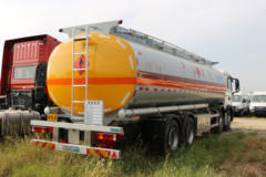 中国重汽 HOWO T5G 340马力 8X4 油罐车(开乐牌)(AKL5320GYYZZ01)