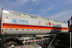中国重汽 HOWO T5G 340马力 8X4 油罐车(开乐牌)(AKL5320GYYZZ01)
