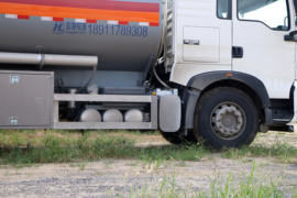 重汽豪沃(HOWO)底盘&nbsp;油罐车底盘图片