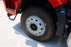一汽解放 J6L中卡 质惠版 220马力 7.7米厢式载货车(CA5180XXYP62K1L5E5)