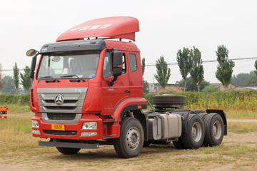 中国重汽 豪瀚J7B重卡 380马力 6X4牵引车(ZZ4255N324WE1)
