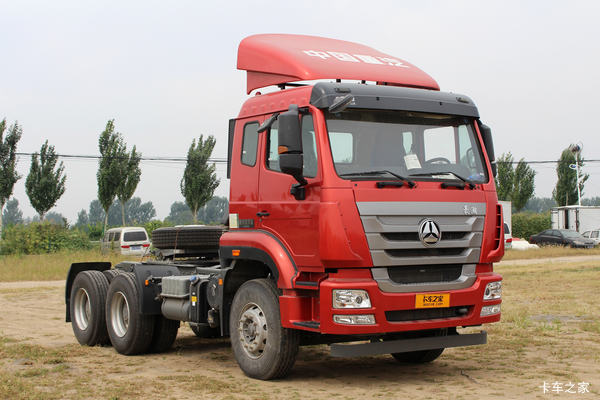 中国重汽 豪瀚J7B重卡 380马力 6X4牵引车(4.111速比)