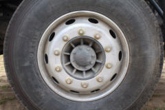 中国重汽 豪瀚J7B重卡 380马力 6X4牵引车(4.111速比)(ZZ4255N3246E1)
