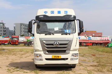 中国重汽 豪瀚J7B重卡 380马力 6X2牵引车(ZZ4255N27C6E1)