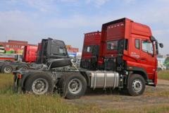 中国重汽 斯太尔D7B重卡 380马力 6X4牵引车(HT457后桥)(ZZ4253N3241E1BN)