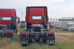 中国重汽 斯太尔D7B重卡 380马力 6X4牵引车(HT457后桥)(ZZ4253N3241E1BN)