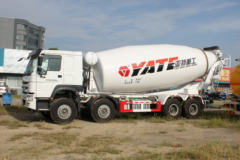 中国重汽 HOWO重卡 380马力 8X4 5.5方混凝土搅拌车底盘(ZZ1317N3667E1)