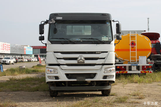 �й����� HOWO�ؿ� 380���� 8X4 5.7��������賵(ZZ5317GJBN3667E1)