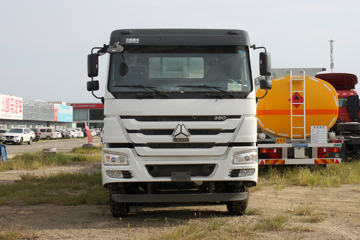 中国重汽 HOWO重卡 380马力 8X4 5.7方京五搅拌车(ZZ5317GJBN3667E1)