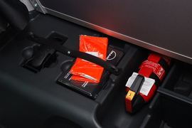 TGA&nbsp;牵引车驾驶室                                               图片