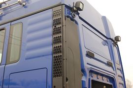 TGA&nbsp;牵引车外观                                                图片