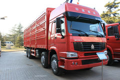 中国重汽 HOWO重卡 336马力 8X4 仓栅式载货车(ZZ5317CLXN4667C)