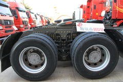 中国重汽 豪运重卡 380马力 6X4牵引车(ZZ4255N3245D1)