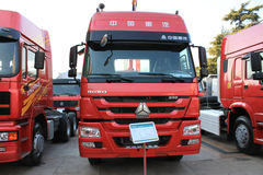 中国重汽 HOWO重卡 336马力 6X2 牵引车(ZZ4257N323CZ)