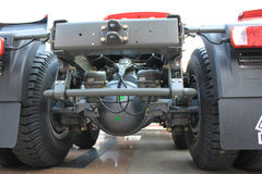 中国重汽 HOWO重卡 340马力 6X4 CNG牵引车(ZZ4257N3847C1L)