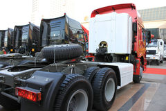 中国重汽 HOWO重卡 340马力 6X4 CNG牵引车(ZZ4257N3847C1L)