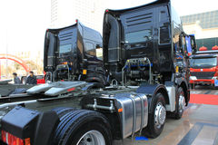 中国重汽 HOWO A7系重卡 340马力 6X2 牵引车(ZZ4257N25C7P1B) 中国重汽 HOWO A7系重卡 340马力 6X2 牵引车(ZZ4257N25C7P1B)