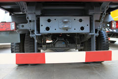中国重汽 黄河少帅中卡 220马力 4X2 5.8米自卸车(ZZ3164K5015C1)