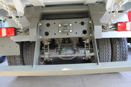 HOWO A7&nbsp;自卸车底盘                                                图片