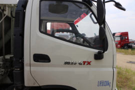 福田奥铃底盘&nbsp;垃圾运输车外观图片