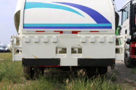 福田奥铃底盘&nbsp;垃圾运输车外观图片