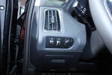   2017 ܰ 2.0L 205  ˫ƤͼƬ
