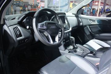   2017 ܰ 2.0L 205  ˫ƤͼƬ