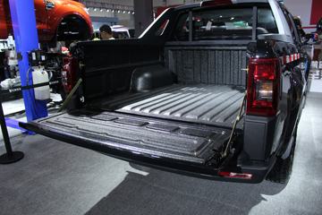 ���� �� 2017�� ���ܰ� 2.0L���� 205���� ���� ˫��Ƥ��ͼƬ