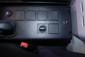 ��ά�� Eurocargo 279���� 4X2 18������������(ML180E28)ͼƬ