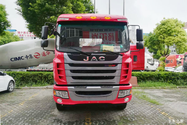 格尔发K3 牵引车