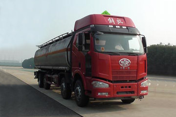一汽解放 J6M 280马力 8X2 运油车(程力威牌)(CLW5311GYYC5)