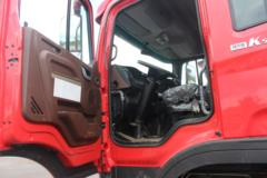 江淮 格尔发K5W 310马力 8X4平板运输车(HFC5311TPBP1K4H38S3V)